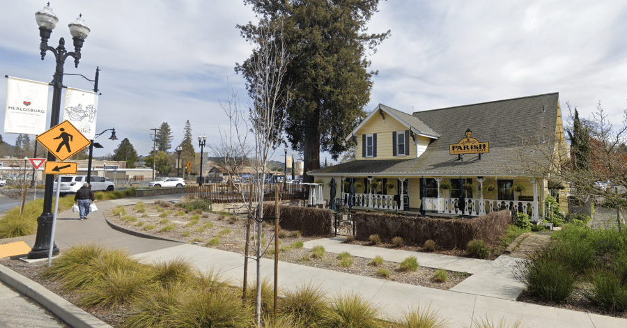 Best Small Towns In California - Healdsburg