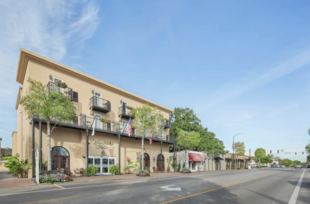 Street view of Hampton Inn Fairhope