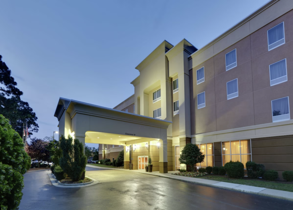 Exterior view of Hampton Inn & Suites Southern Pines-Pinehurst