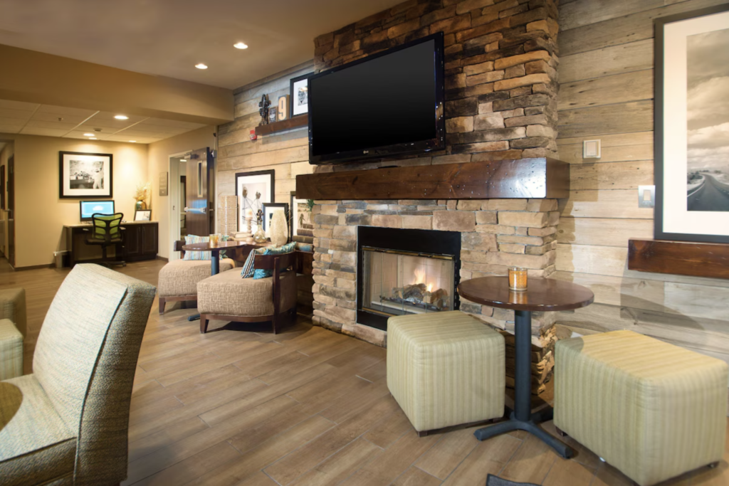 Things to Do in Tiffin Ohio - Modern hotel lobby of the Hampton Inn Tiffin